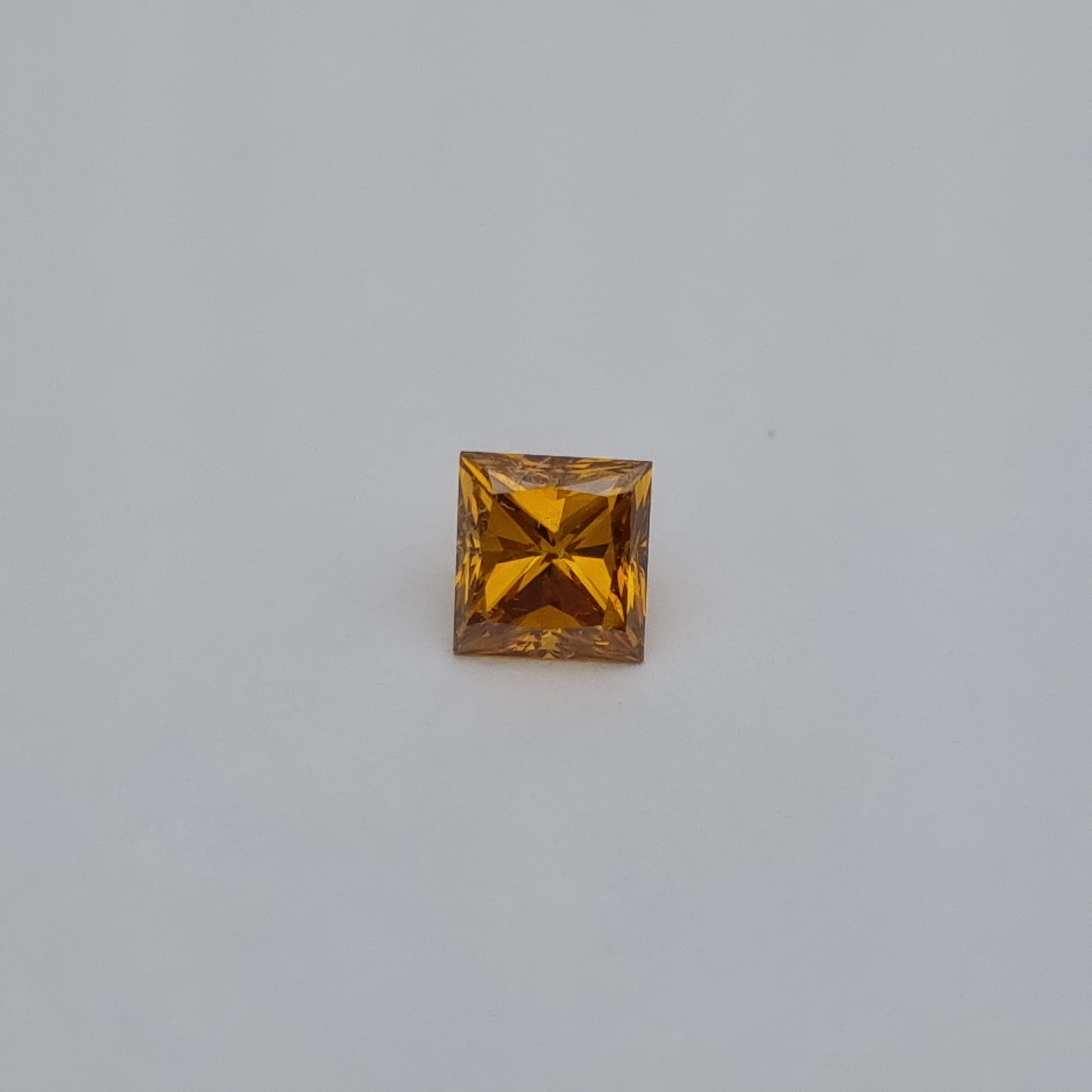 HPHT Synthetic Diamond