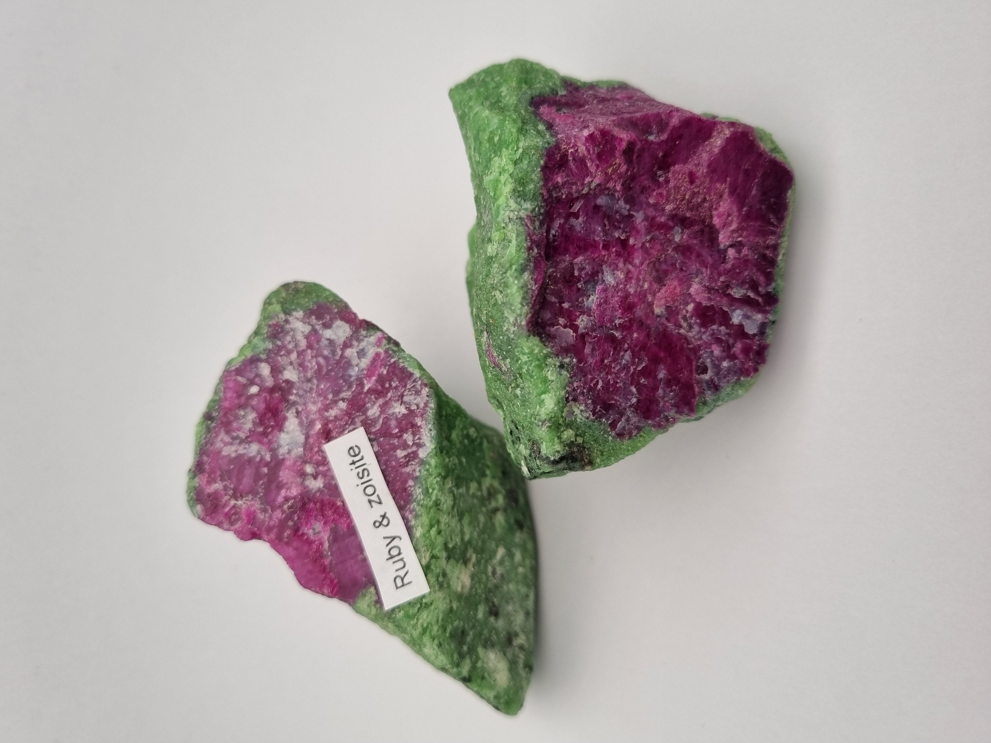 zoisite material 